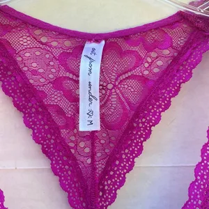 Urban Outfitters out from under Womens size medium bright pink lace bralette thumbnail 5