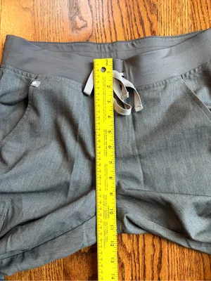 FIGS Technical Collection Scrub Jogger Pants | Women’s S Petite | Heather Gray thumbnail 9