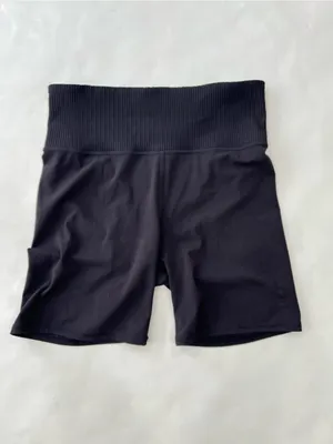 Vuori Ribbed Studio Shorts - Black Bike Shorts - Women's Medium thumbnail 4