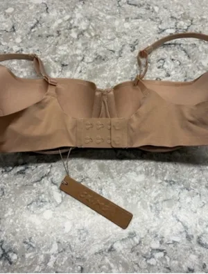 SKIMS Ultimate Balconette Push Up Bra 34C thumbnail 4