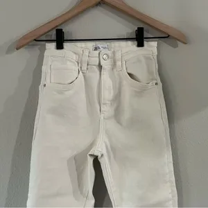 Zara Cream Women's Ankle Cropped Size 0 Jeans thumbnail 6