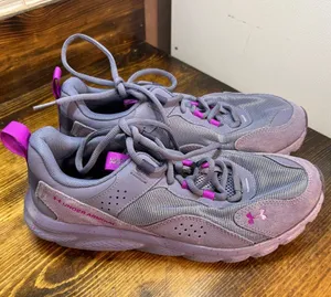 Under Armour Purple Tennis Shoes Size 9.5 thumbnail 1