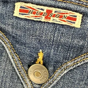 Hudson Jeans Beth Baby Boot Cut Pocket Flap Dark Wash Jeans Size 28 EUC!! thumbnail 4