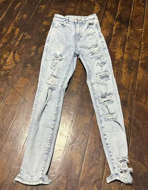 American Eagle 000 short normcore distressed curvy hi-rise jeggings thumbnail 1