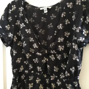 FINAL MARKDOWN LADIES’ American Eagle Outfitters Dress (S) thumbnail 2