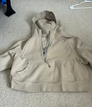 Lululemon  thumbnail 1