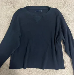 Abercrombie Long Sleeve thumbnail 1