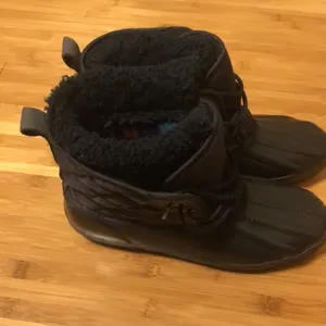 Eddie Bauer Vintage Black, Quilted Waterproof Lined Snow Duck Boots Size 10 thumbnail 4