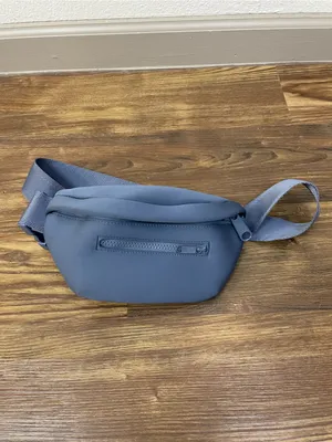 Dagne Dover Ace Neoprene Belt Bag Fanny Pack in Ash Blue thumbnail 2