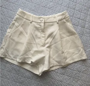 Shein Shorts White thumbnail 1