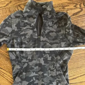 Lululemon Run Briskly 1/2 Zip jacket Heritage Camo Jacquard Black Lunar Rock 4 S thumbnail 4