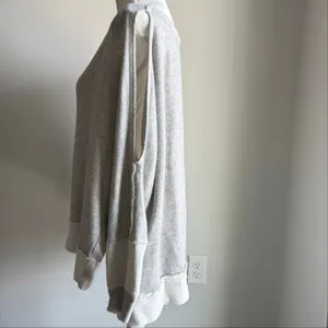 Free People Light Gray Slouchy Oversized Boho Open Shoulder Sweater Size S thumbnail 2