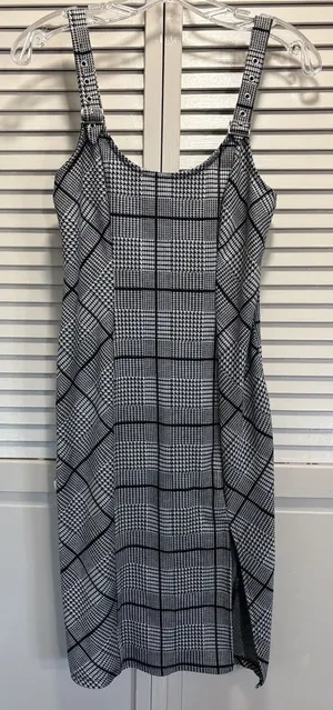 AUW Black/White Geo Print Bib Mini Dress Size Small Adj Straps Slit Summer‎ thumbnail 1