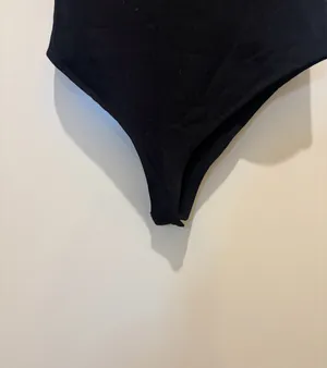 Black spaghetti strap bodysuit Size M thumbnail 3
