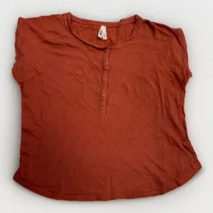 Pact Tshirt Womens Size Small Burnt Orange Half Button Casual thumbnail 1