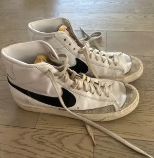 Nike Blazers  thumbnail 1