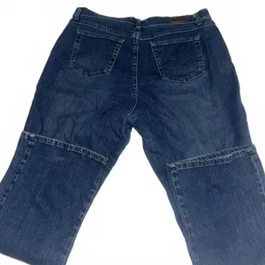 Lee Relaxed Bootcut At The Waist Classic Fit Womans Plus Size 16 Dark Denim Jean thumbnail 4