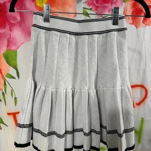 X308. Willow & Wind white pleated skirt with black stripes Size XS thumbnail 1