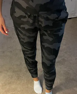 Athletic camo joggers thumbnail 1
