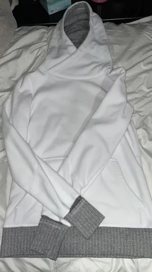 Lululemon Fleece Sweatshirt thumbnail 4