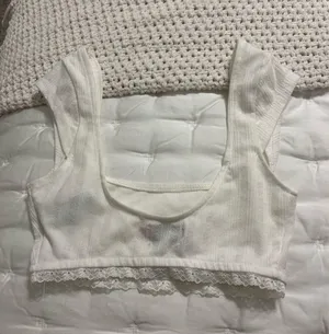 Edikted White Top thumbnail 2