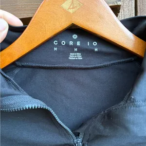 Core 10 Black Cropped Jacket Size M thumbnail 4