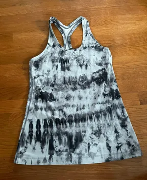 Lululemon Cool Racerback Tank Size 8 thumbnail 1