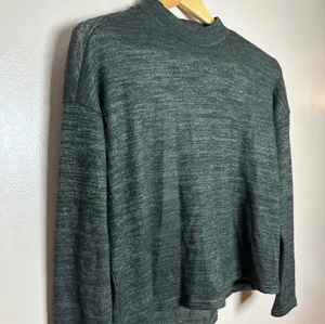 Streetwear Society CLEARANCE! Olive Boutique Mock Neck Sweater Size S NWT thumbnail 4