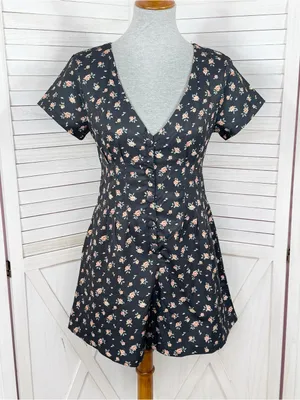 Princess Polly Floral Button Front V Neck Romper Black Size 4 Cottage Playsuit thumbnail 1