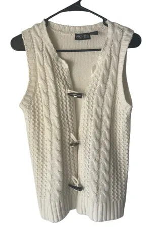 Yarn Art Size‎ Small Ivory Cable Knit Fisherman Toggle Buttons Sweater Vest thumbnail 1