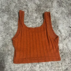 Cropped Tank thumbnail 2
