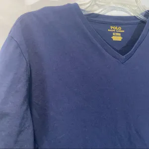 Ralph Lauren Vneck Short Sleeve Tee Women’s Medium thumbnail 2