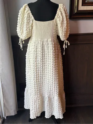 Endless Rose Ivory Puff-Sleeve Textured Maxi Dress medium euc thumbnail 5