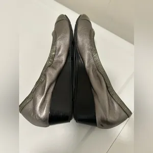 Cole Haan Silver Wedge Pumps Size 7 thumbnail 7