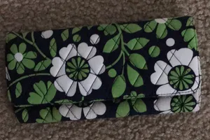 Vera Bradley wallet thumbnail 1