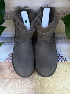 NEW Kirkland Signature Women’s Shearling Fur Grey Winter Short Boots, Size 6 thumbnail 4