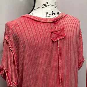 Zenana ribbed boat Neck Distressed raglan top Coral L/XL thumbnail 5