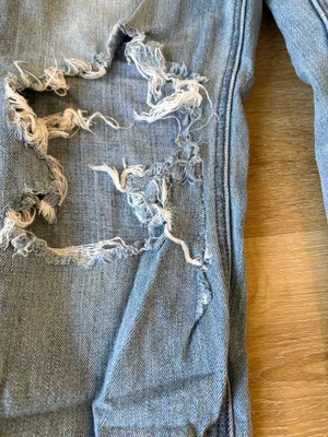 American Eagle Distressed Light Blue Jeans thumbnail 3