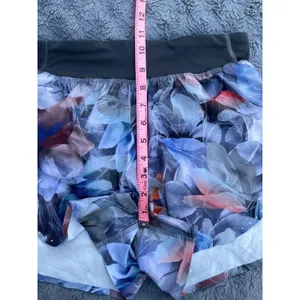 Lululemon Fast Free Short 3" Sz 4 Reflective Classic Fit Floral Multi Print Grey thumbnail 10
