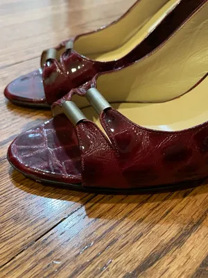 Jimmy Choo Trellis Bordeaux Croc Patent Leather Slingback Heels Women Size 37.5 thumbnail 4