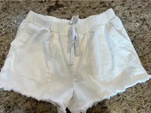 SheIn White Shorts thumbnail 1