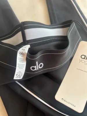 New Alo Yoga Airlift High-Waist Suit Up Legging thumbnail 3