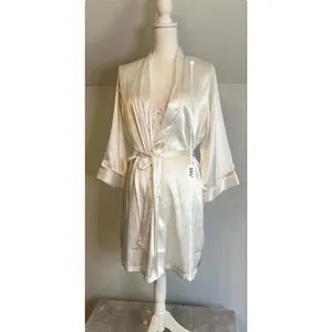 Women's Linea Donatella White & Pink Satin Robe & Chemise Set S thumbnail 6