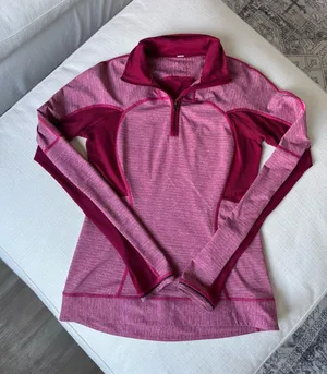 Lululemon Run For Gold 1/2 Zip thumbnail 1