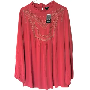 NWT Torrid Crinkle Gauze Embroidered Top Size 2X Retail $59.90 thumbnail 5