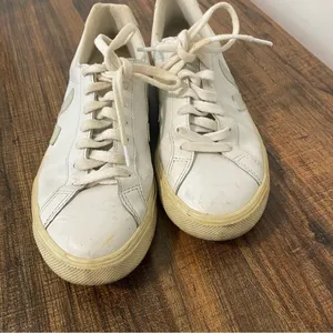 Veja White and Mint Green Sneakers size 7 thumbnail 4