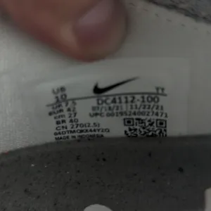 Nike Air Vapormax 2021 FK Womens White/White-Pure Platinum Sz 10 (DC4112-100) thumbnail 7