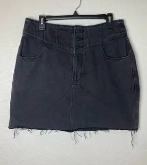 BNWT! Hollister Black High-Rise Button-Front Mini Skirt Size 32 thumbnail 1