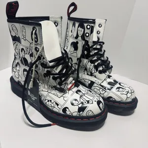 Doc Dr Martens Air Wair Lace Up Combat Boots White Women's 5 NWT Fuluki Kanai thumbnail 1