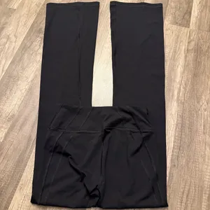 Victoria’s Secret Sport Supermodel Black Flare Yoga Pants XS Long thumbnail 2